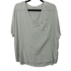 JODIFL Relaxed Green and White Short‎ Sleeve Blouse